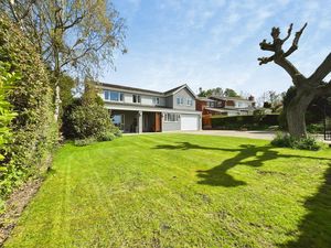 Photo 21- click for photo gallery